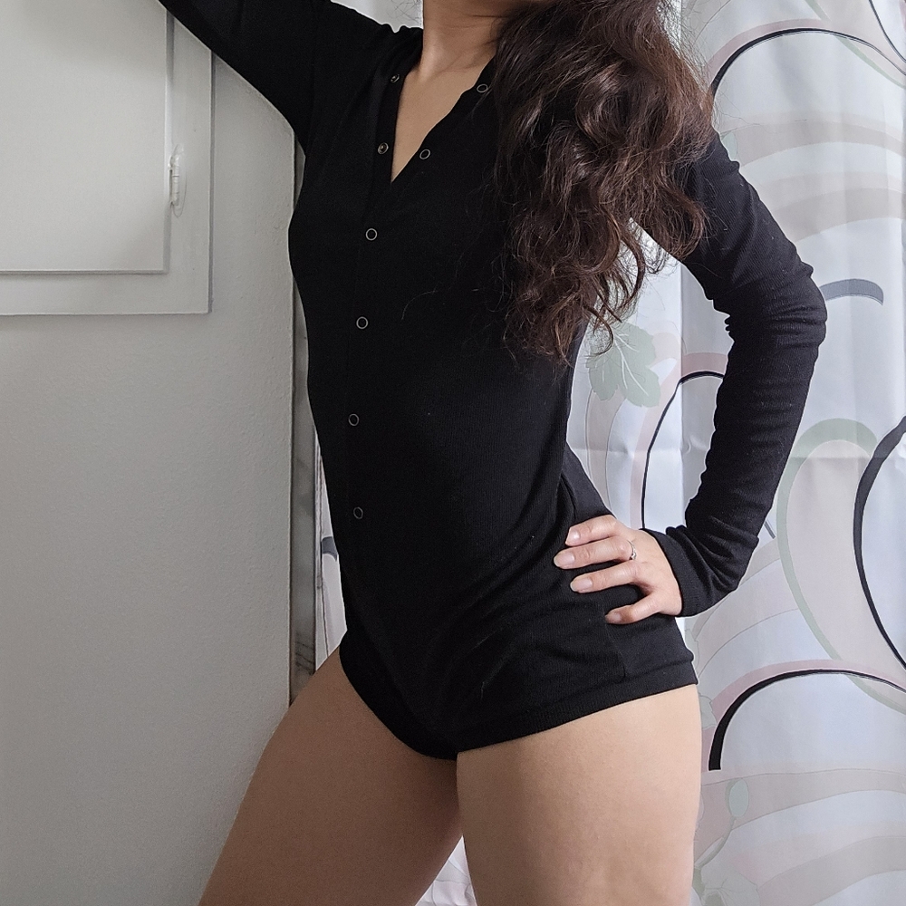 Moxeay Black Long-Sleeve Bodysuit